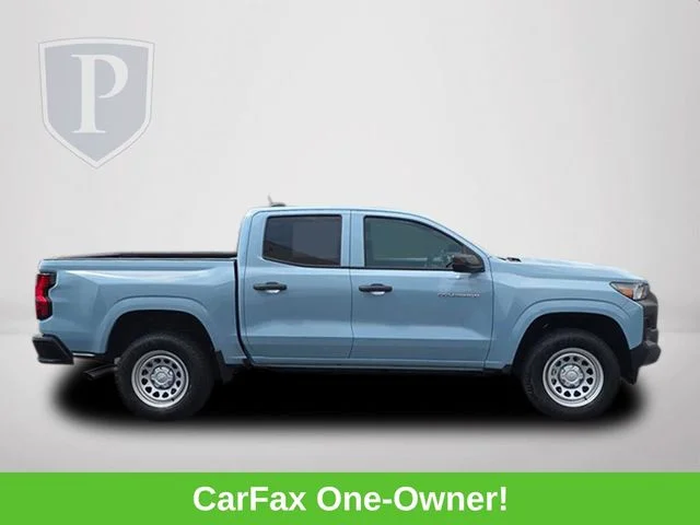 Certified Used 2025  Chevrolet Work Truck image 4