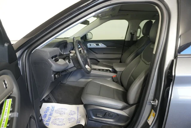 New 2026 Carbonized Gray Metallic Ford Active image 20