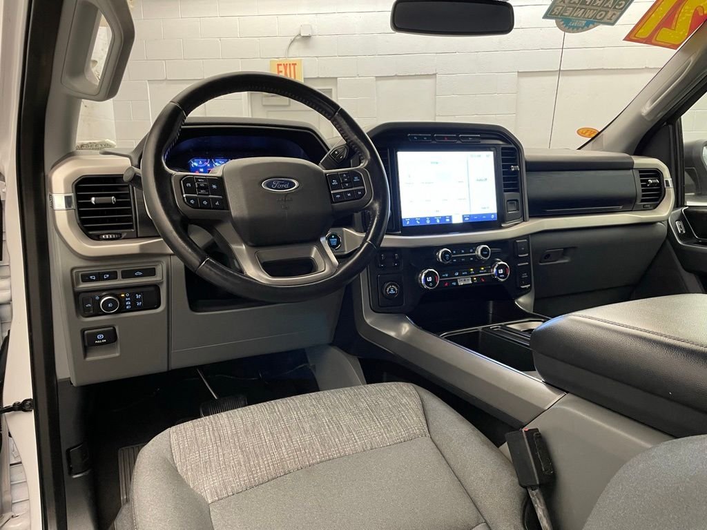 Used 2021 White Ford XLT image 13