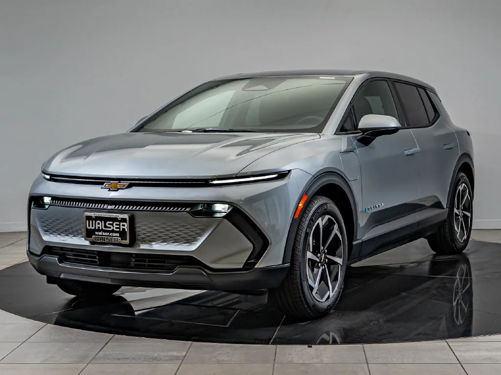 Used 2025 Sterling Gray Metallic Chevrolet LT image 1