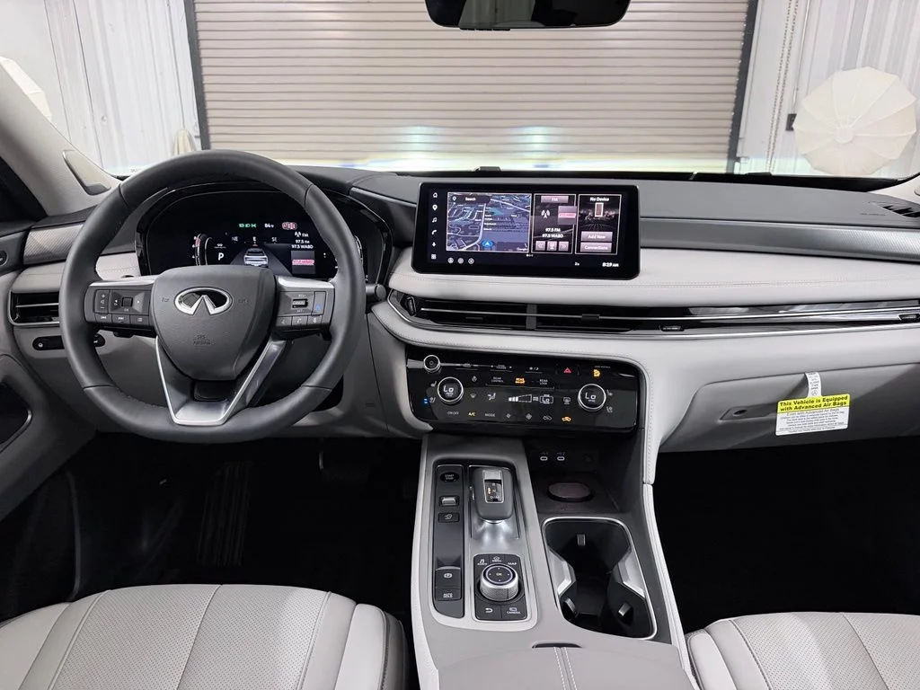 New 2027 WARM TITANIUM INFINITI Luxe FWD image 30