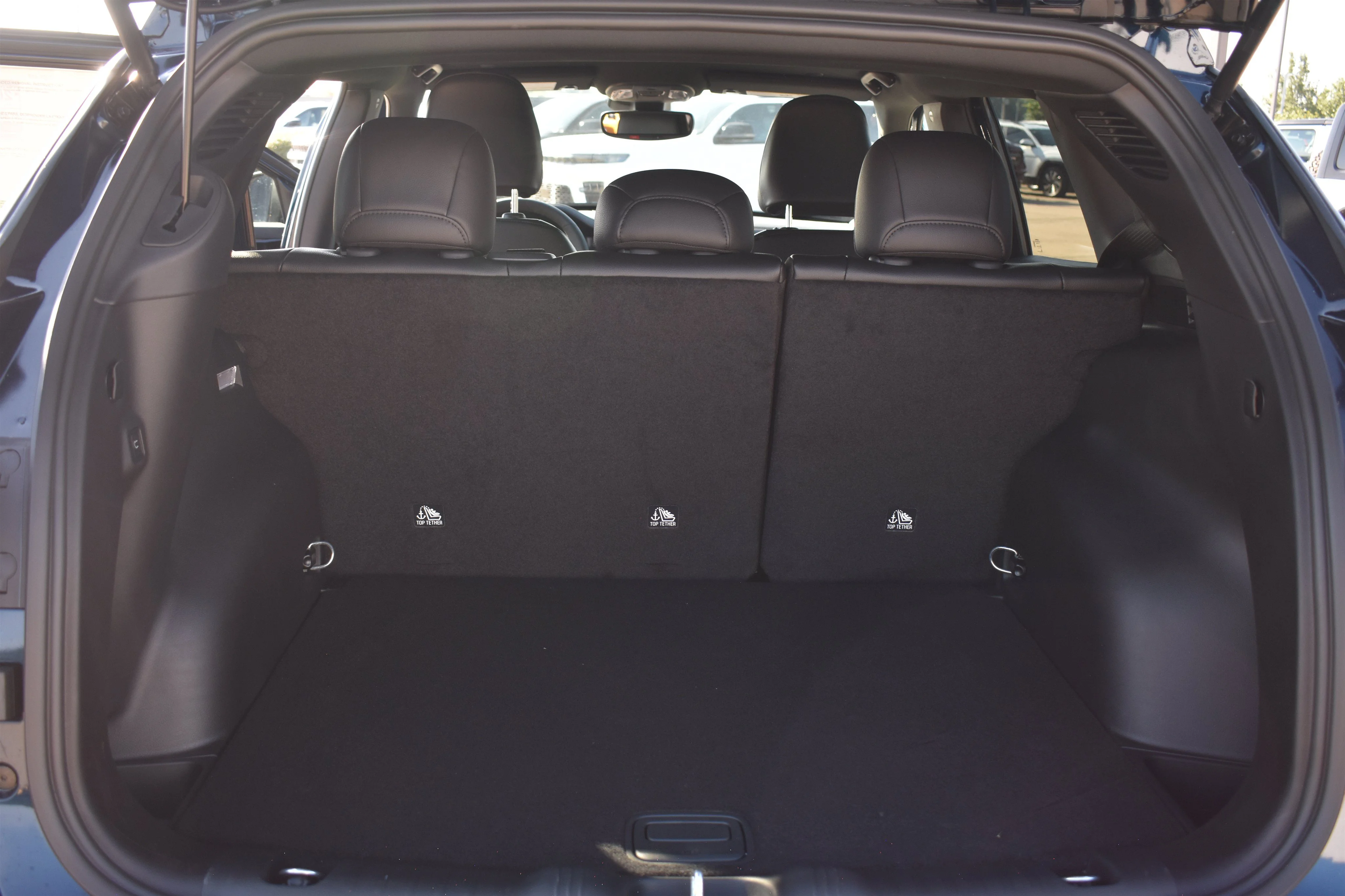 New 2026 Fathom Blue Pearl Coat Jeep Latitude Altitude image 18