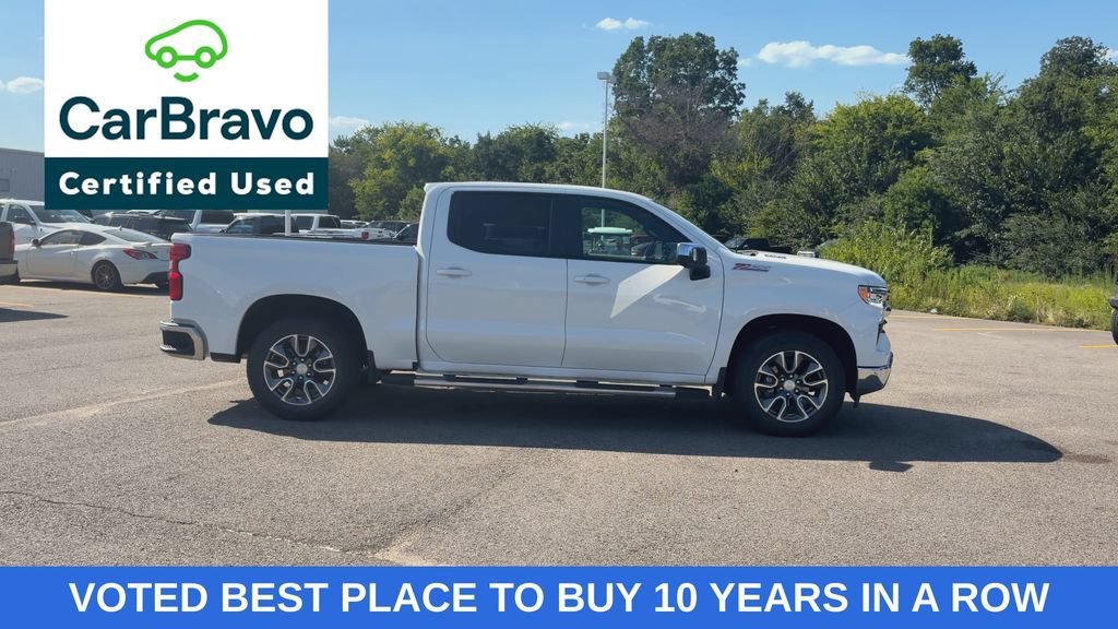 Certified Used 2025 Summit White Chevrolet LT image 9