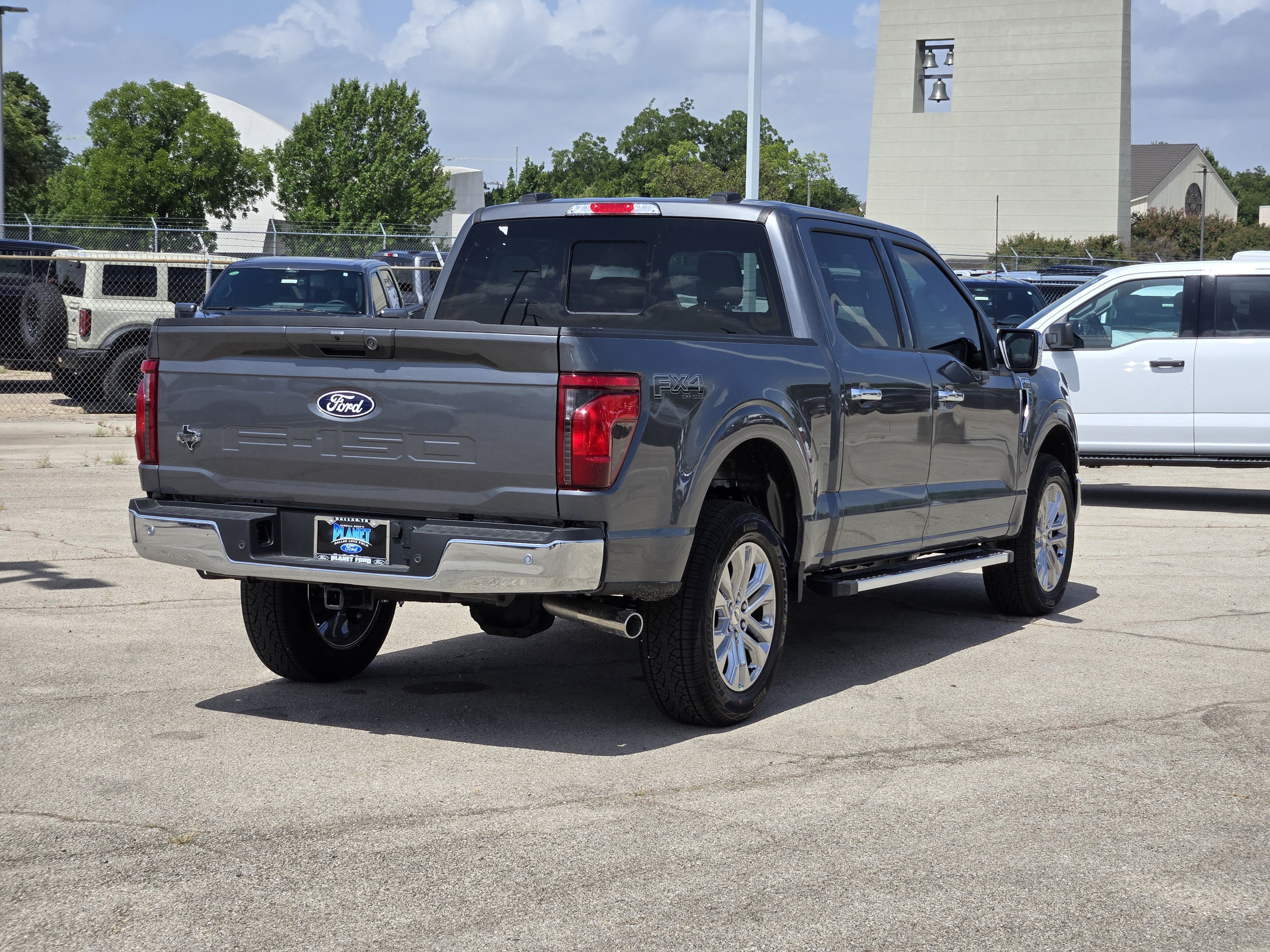 New 2026 Carbonized Gray Metallic Ford XLT image 4