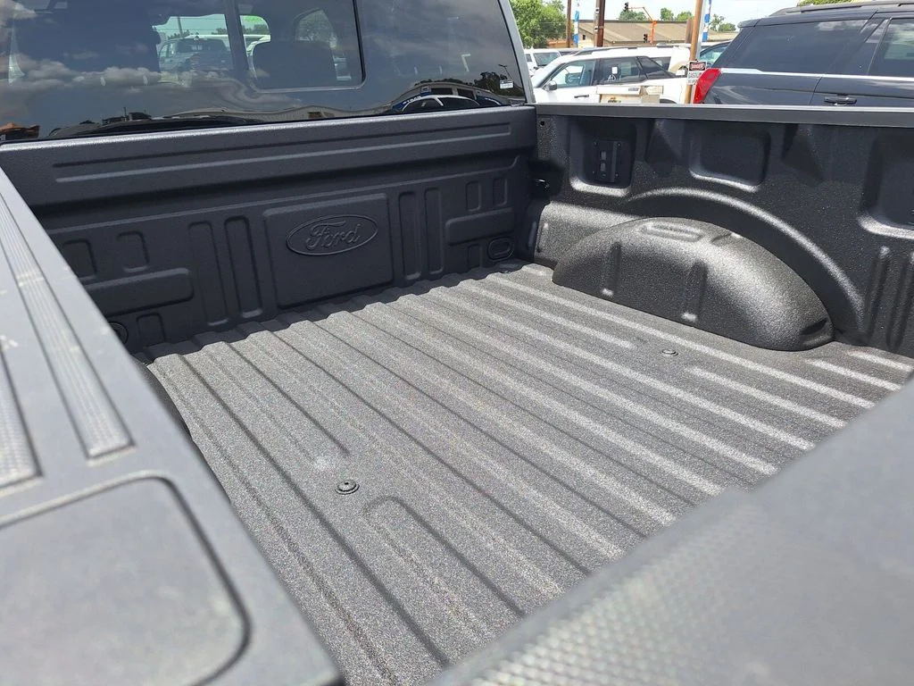 New 2026 Gray Ford Lariat image 27