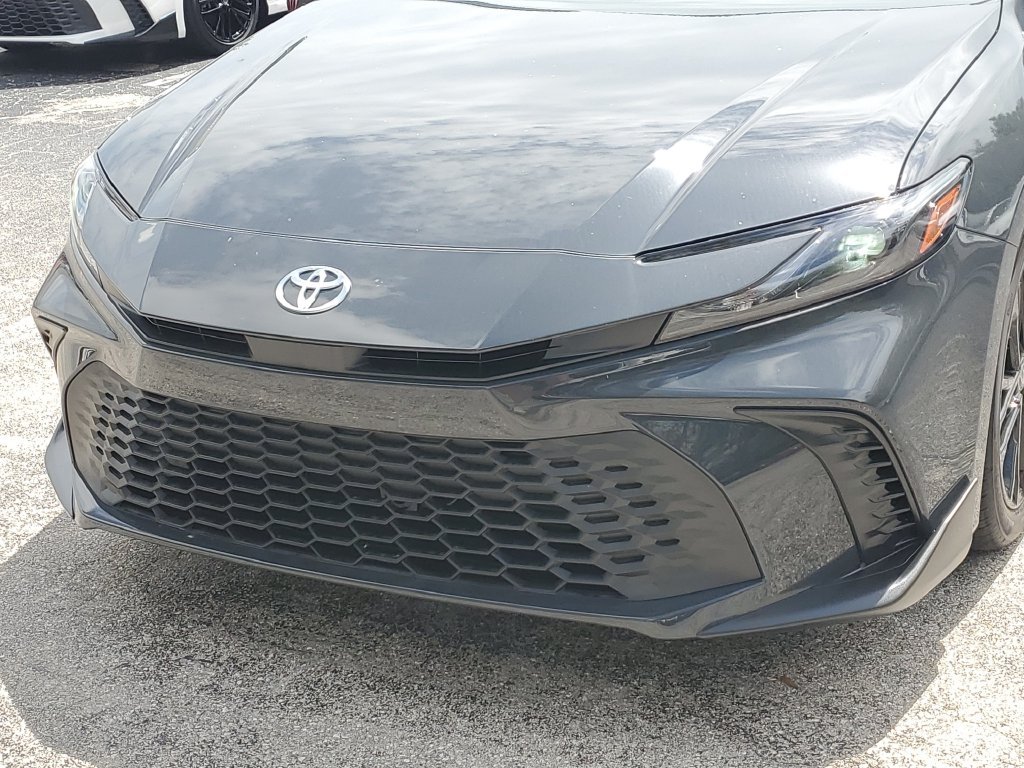 Used 2026  Toyota SE image 13