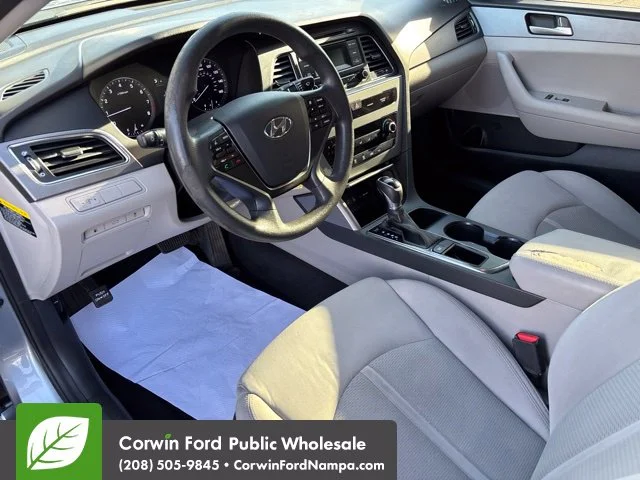 Used 2017 Shale Gray Metallic Hyundai  image 11