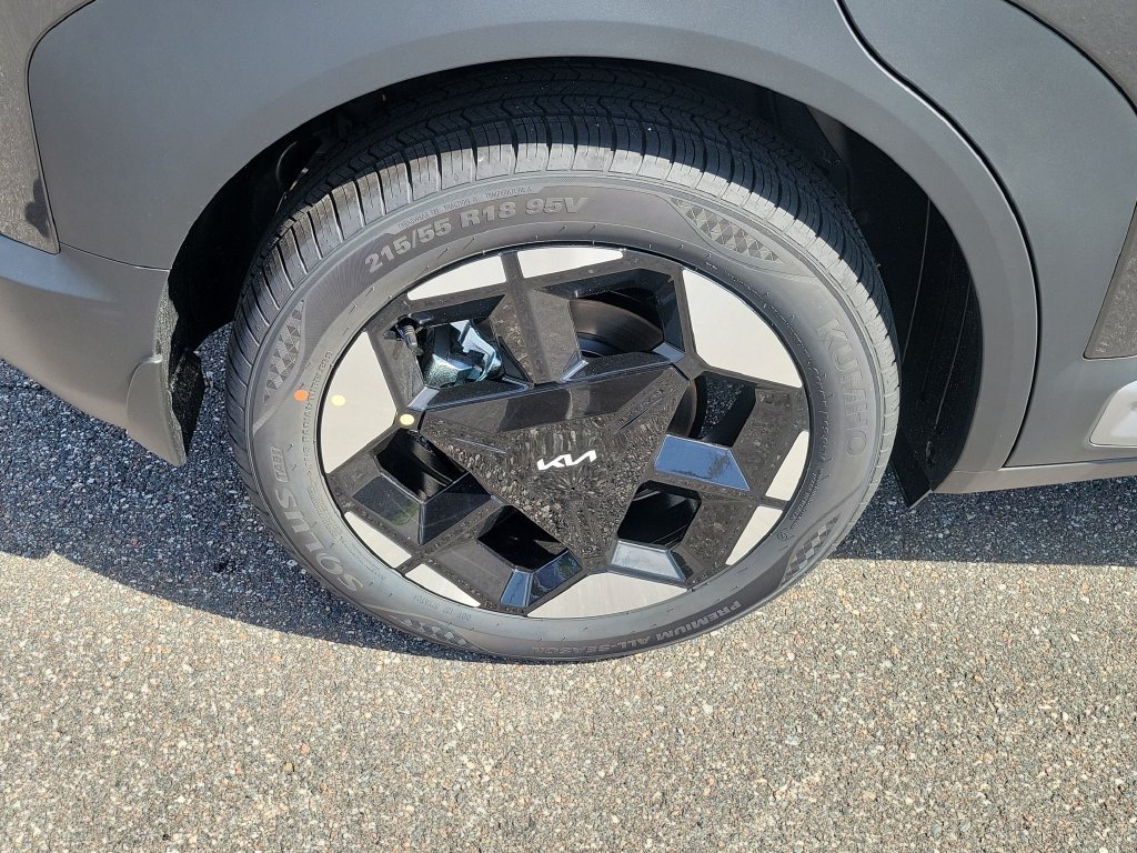New 2027 Interstellar Gray Kia EX image 39