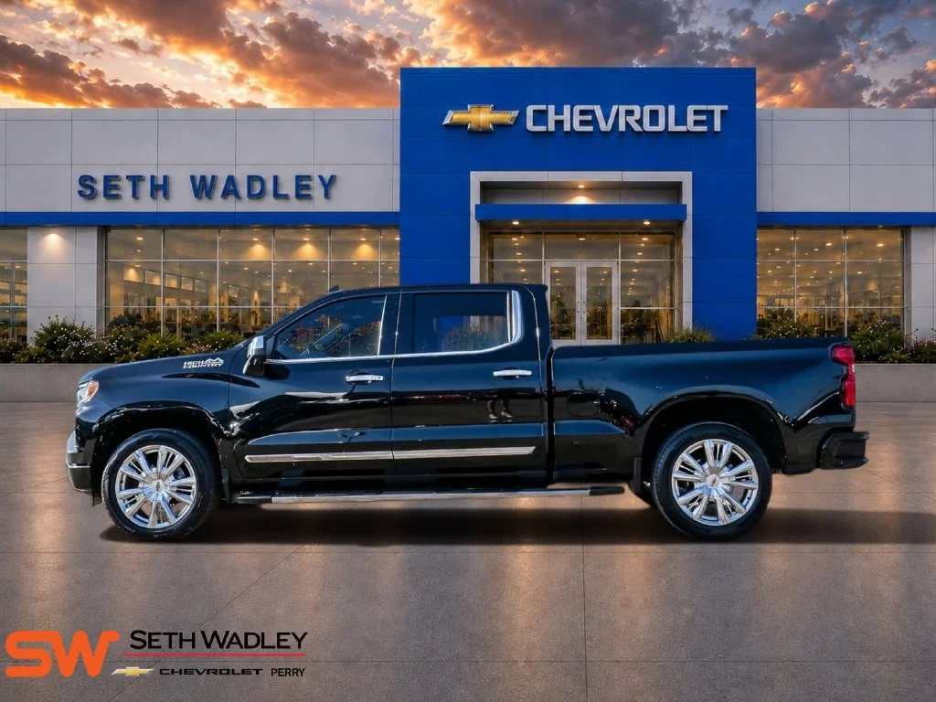 Used 2022 Black Chevrolet High Country image 4