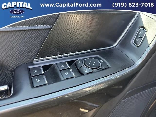 Used 2023 Black Ford XLT image 21