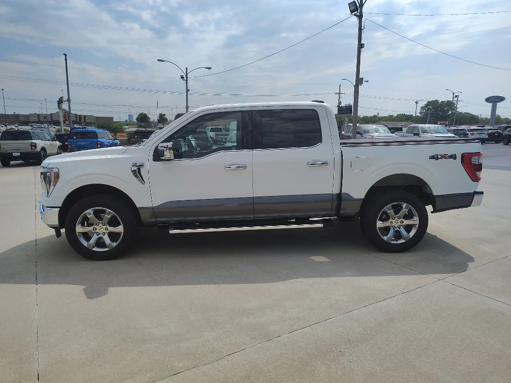 Used 2023 Oxford White Ford LARIAT image 3