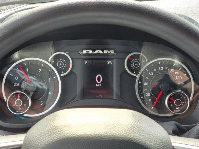 2025 RAM 2500 Tradesman - Photo 28