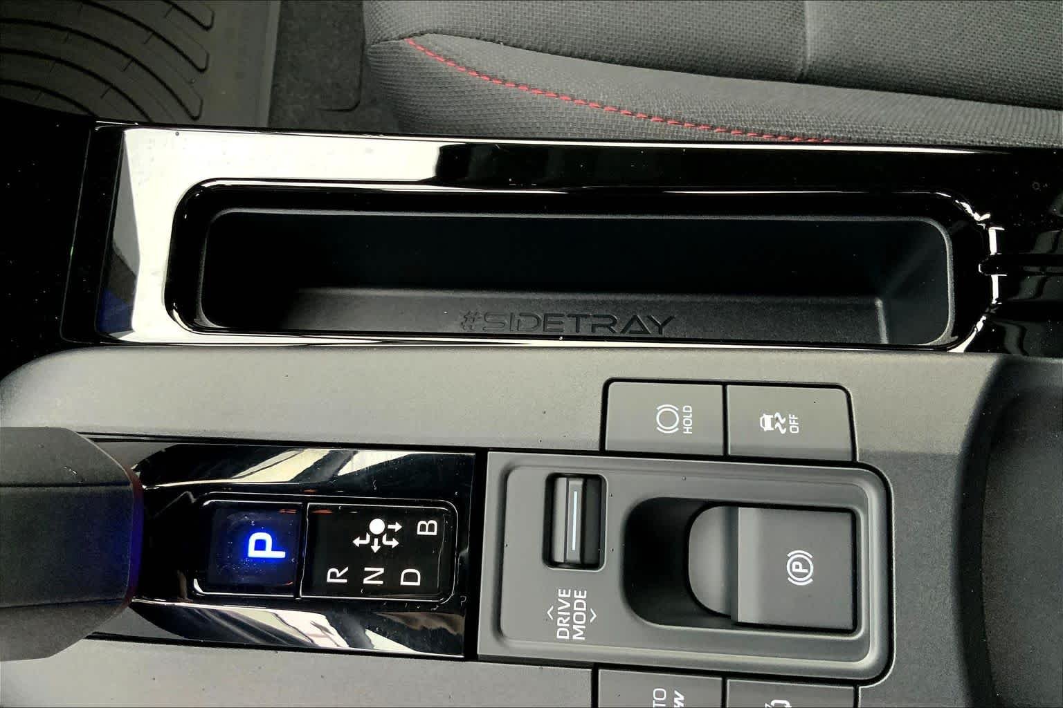 2026 Toyota Prius Plug-in Hybrid SE - Photo 20