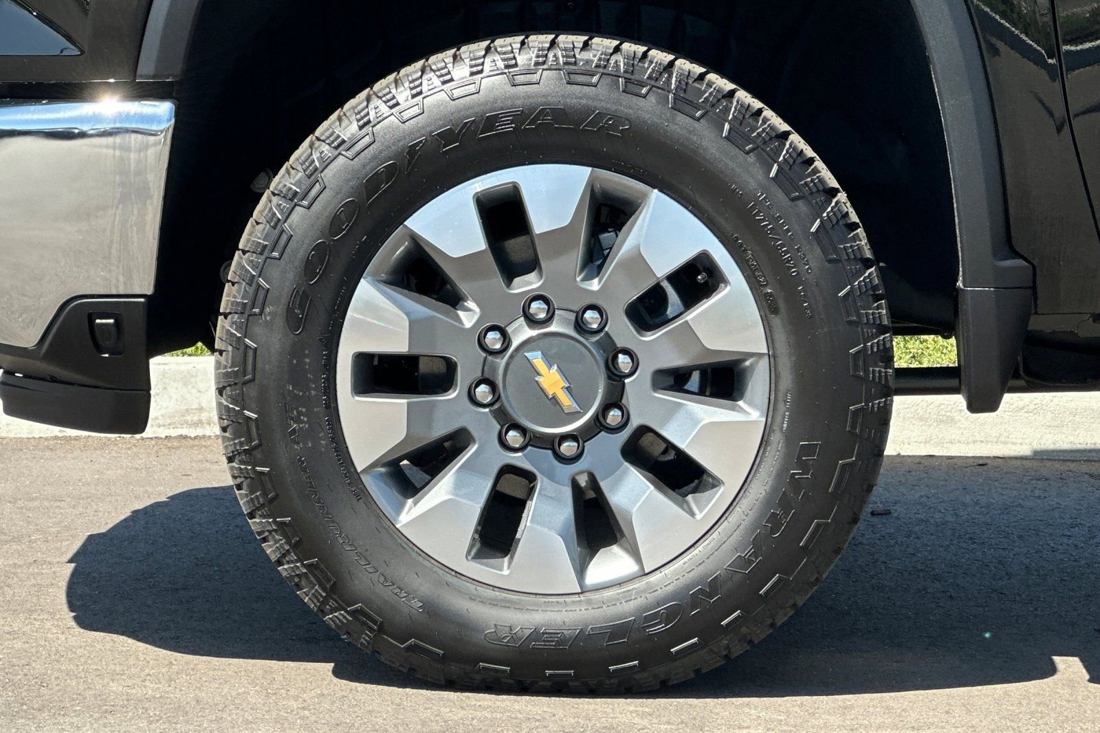 New 2026 Black Chevrolet LT image 25