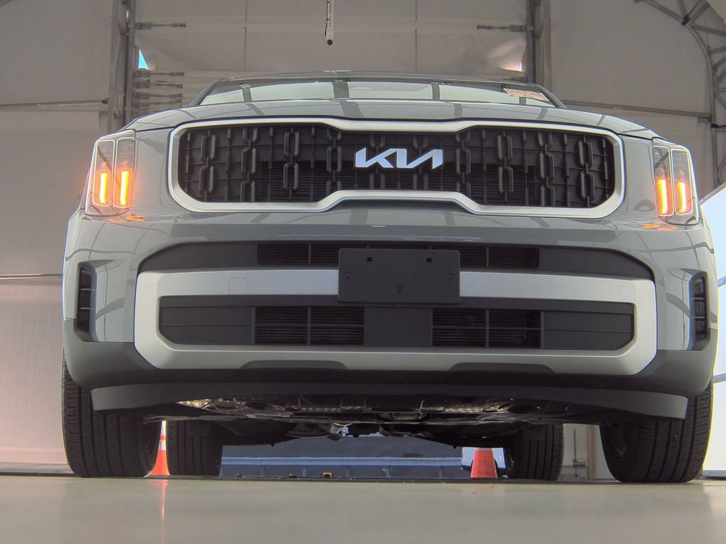 Used 2024 Silver Kia EX image 4