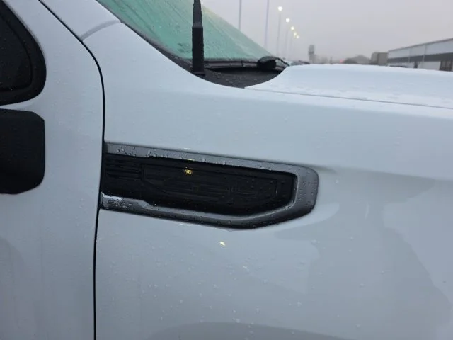 Used 2019 SUMMIT WHITE GMC AT4 image 3