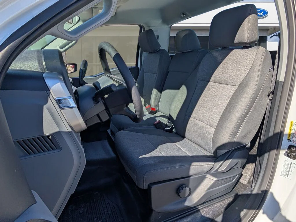 New 2026 Oxford White Ford F-350® XL image 4