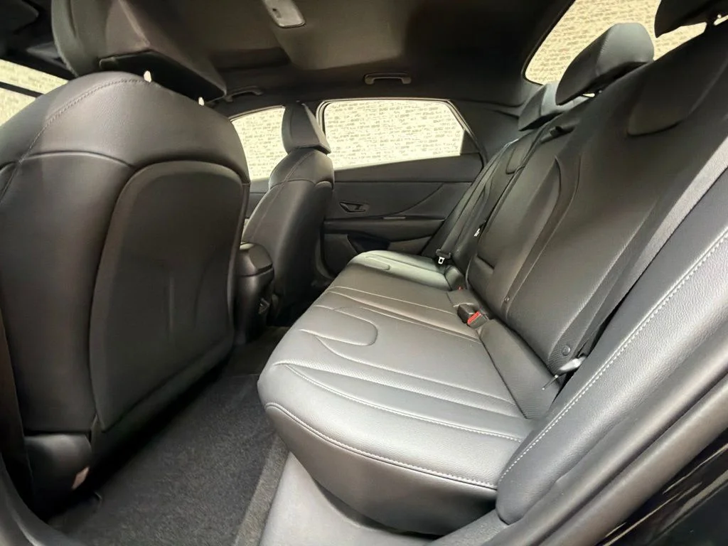 New 2026 Abyss Black Hyundai SEL Sport image 13
