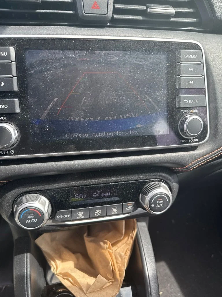 Used 2022 Blue Nissan 1.6 SR image 3