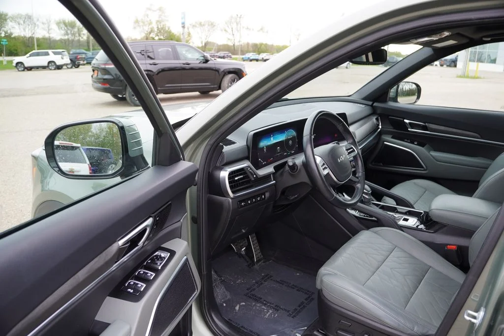 Used 2023 Green Kia SX X-Pro image 14