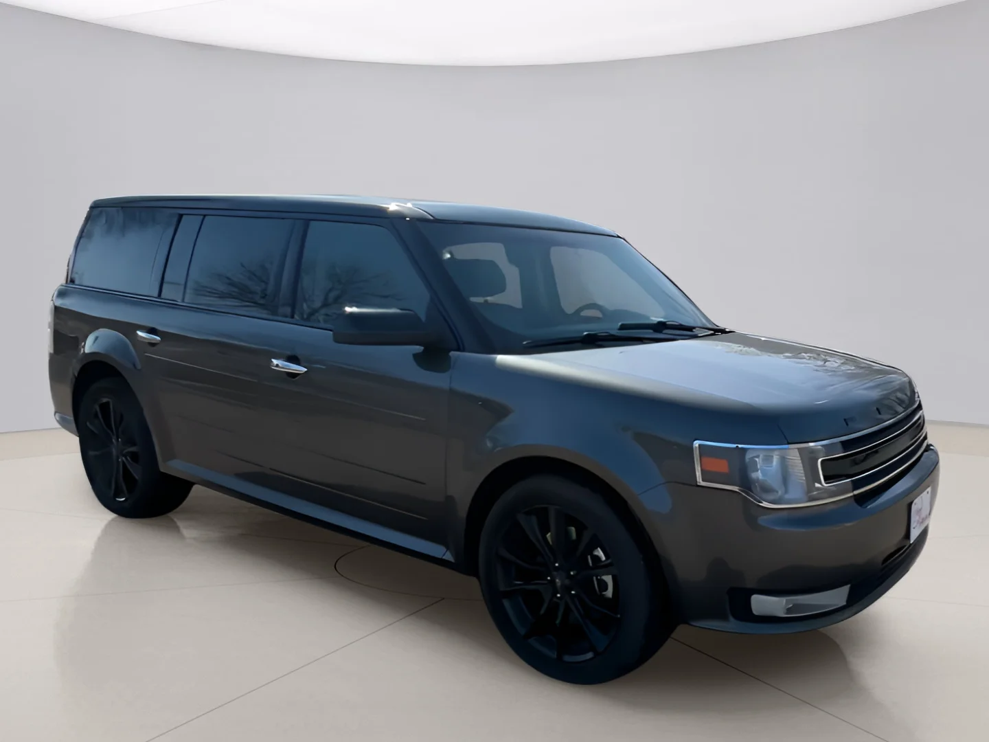 Used 2016 Gray Ford SEL image 3