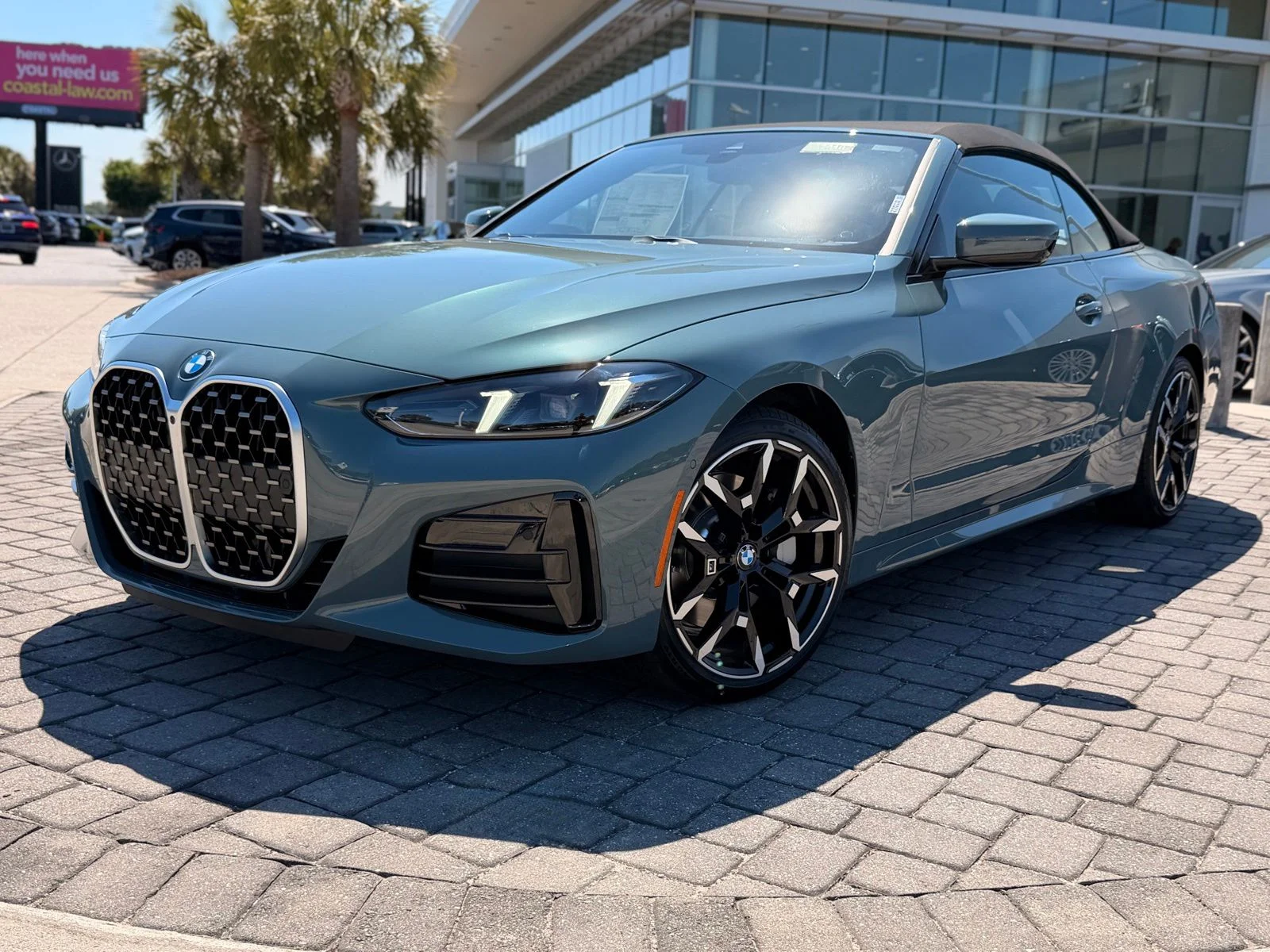 2027 BMW 4 Series 430i Convertible's photo