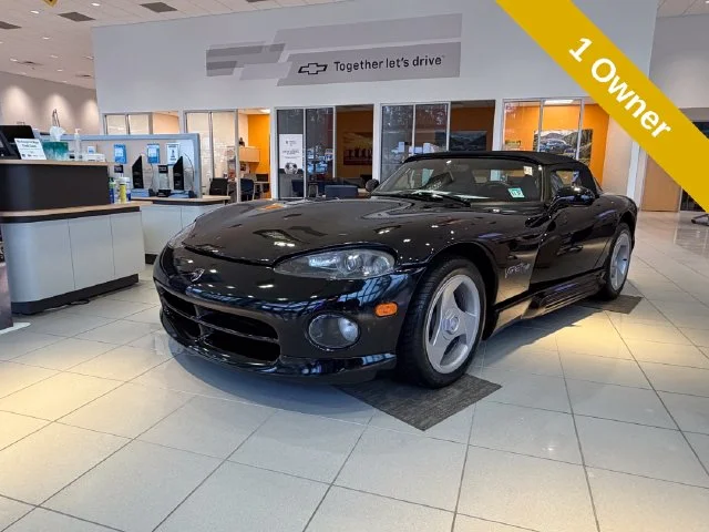 Used 1994 Black Dodge RT/10 image 2