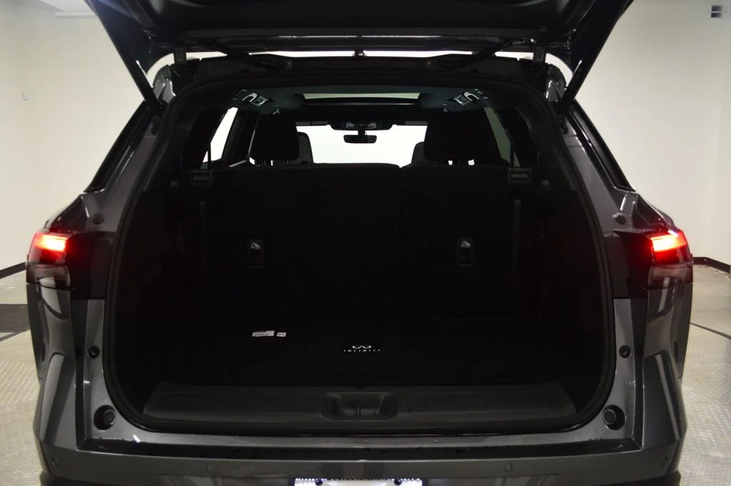 New 2027 Graphite Shadow INFINITI SPORT image 39