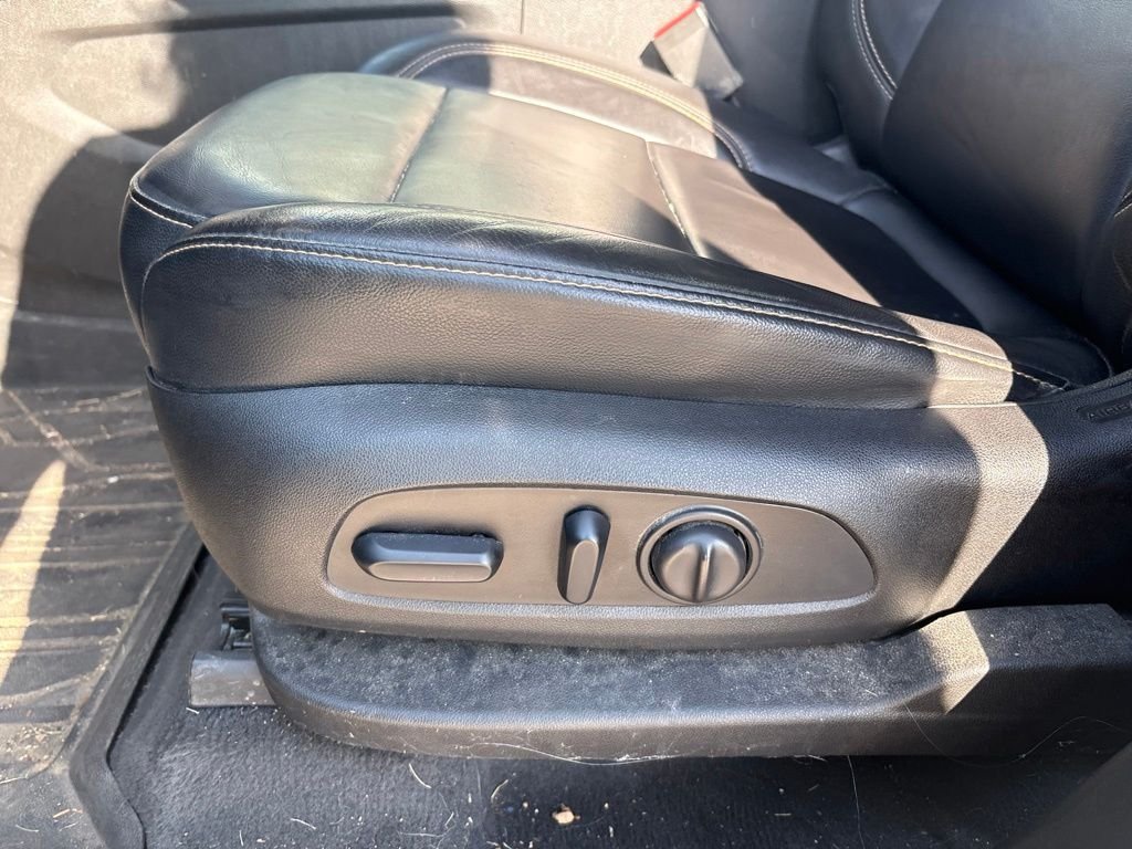 Used 2018 Satin Steel Metallic Chevrolet 3LT image 14
