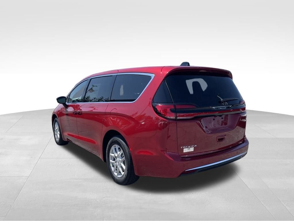 New 2027 Red Hot Pearl-Coat Exterior Paint Chrysler Select image 3