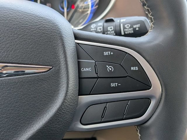 Used 2023 Black Chrysler LX image 25