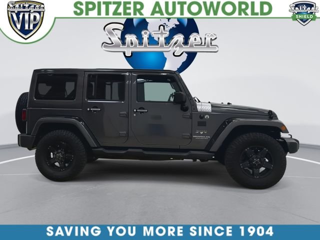 Used 2017 Gray Jeep Unlimited Sahara image 10