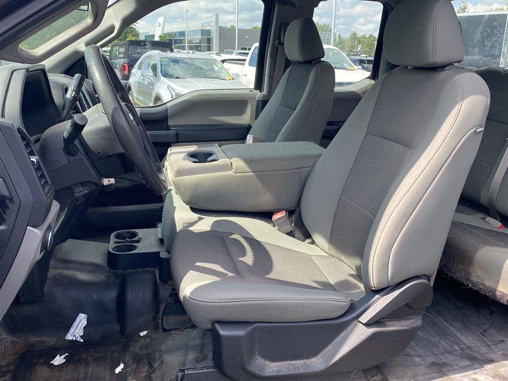 Used 2019 Agate Black Ford XL image 2