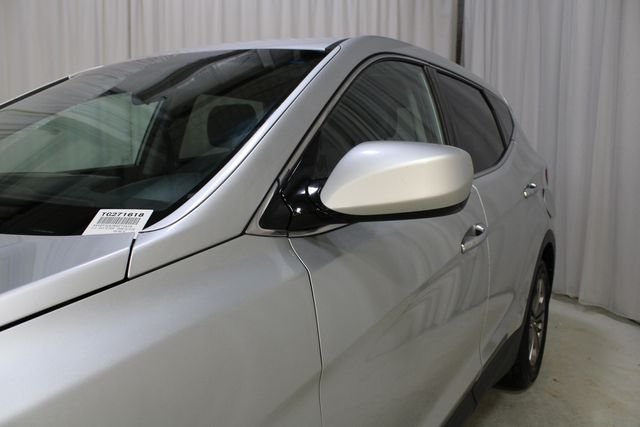 Used 2015 Sparkling Silver Hyundai Base image 33