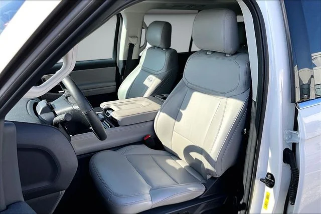 Used 2025 White Metallic Ford Active image 21