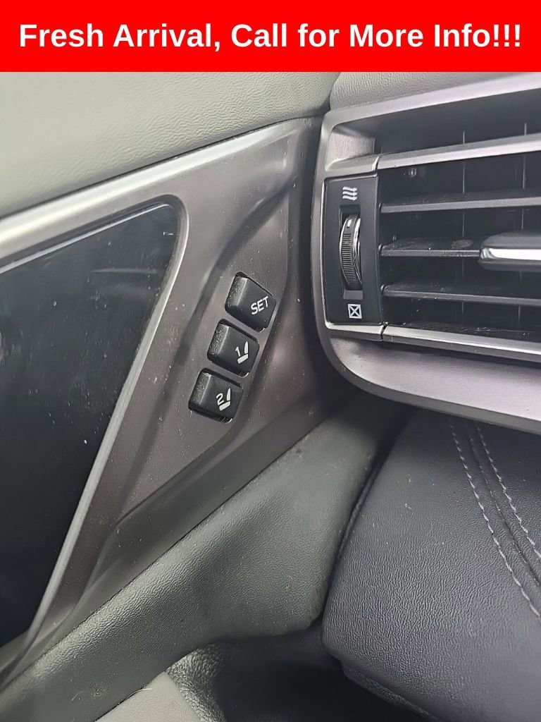 Used 2025 Blue Subaru Limited image 18