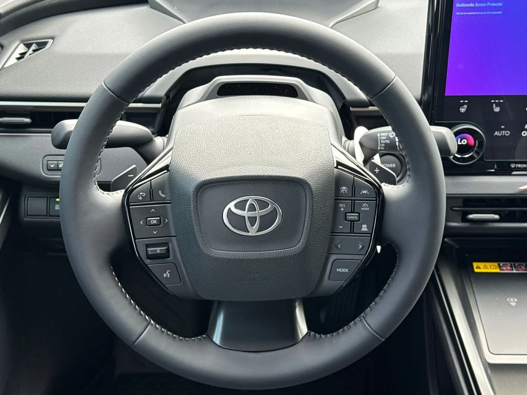 New 2026 Wind Chill Pearl Toyota XLE image 24
