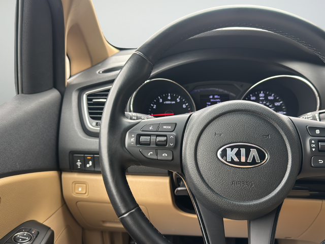 Used 2020 Black Kia EX image 16