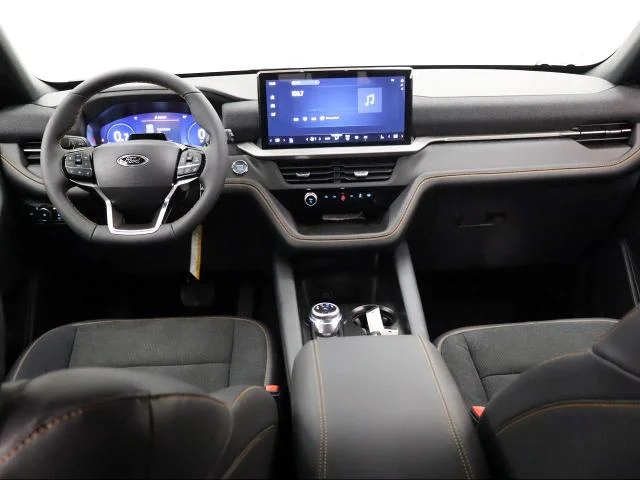 New 2026 Agate Black Metallic Ford Tremor® image 29