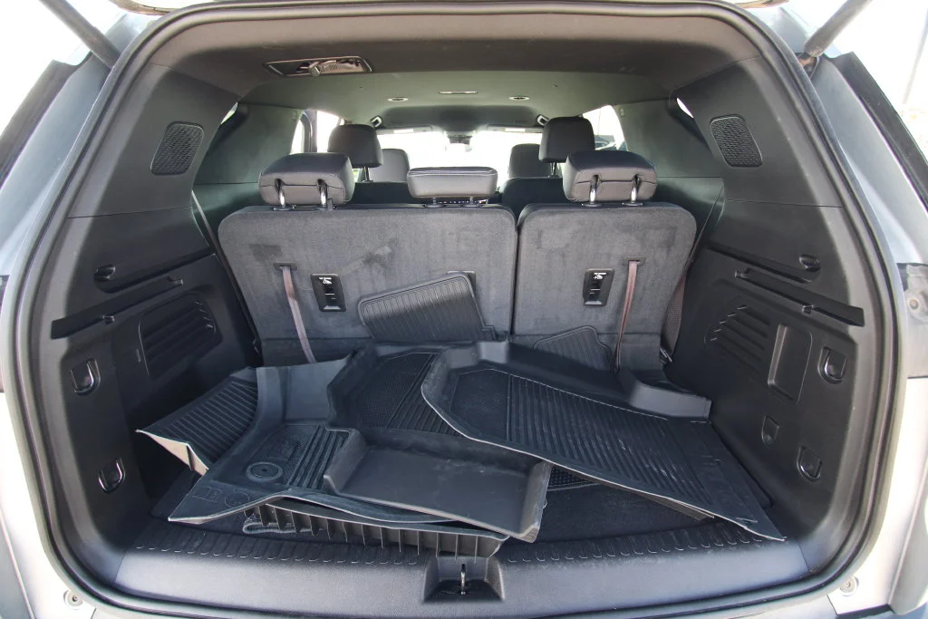 Used 2025 Gray Chevrolet LT image 17