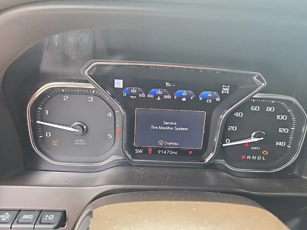 Used 2020 CARBON BLACK METALLIC GMC Denali image 5