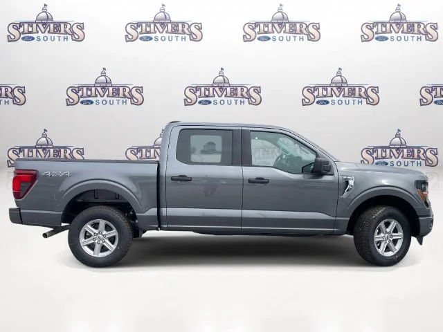 New 2026 Gray Ford XLT image 2