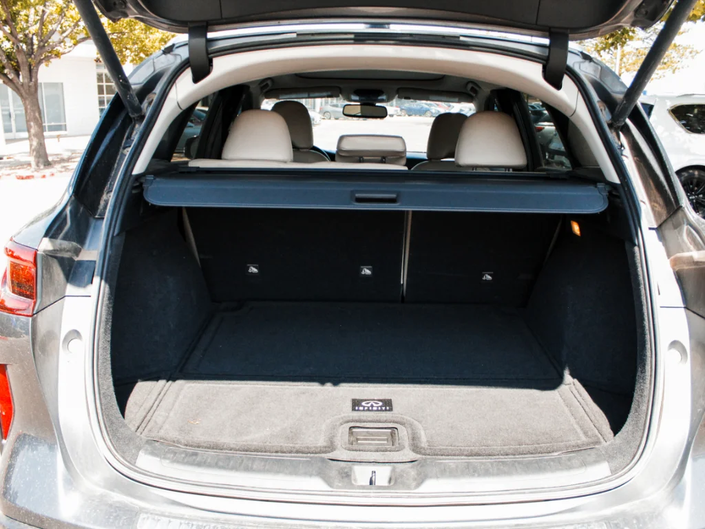 Used 2019 Graphite Shadow INFINITI ESSENTIAL image 28