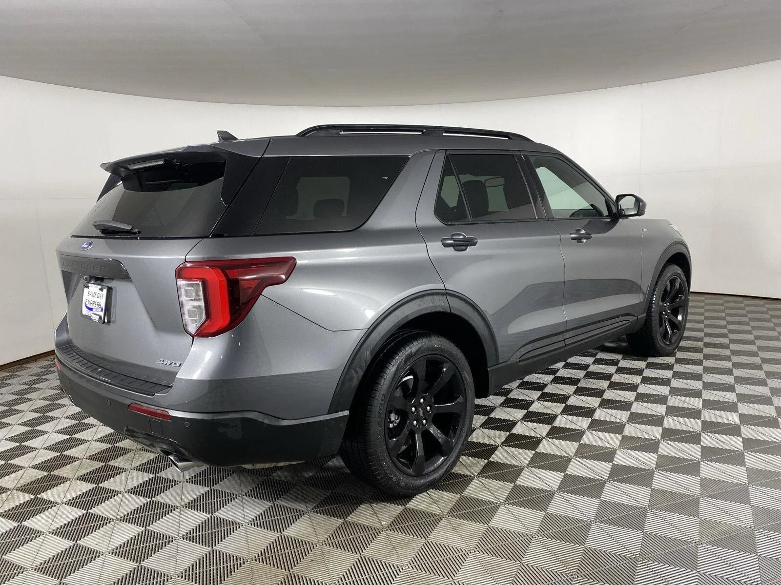 Used 2023 Carbonized Gray Ford ST-Line image 5