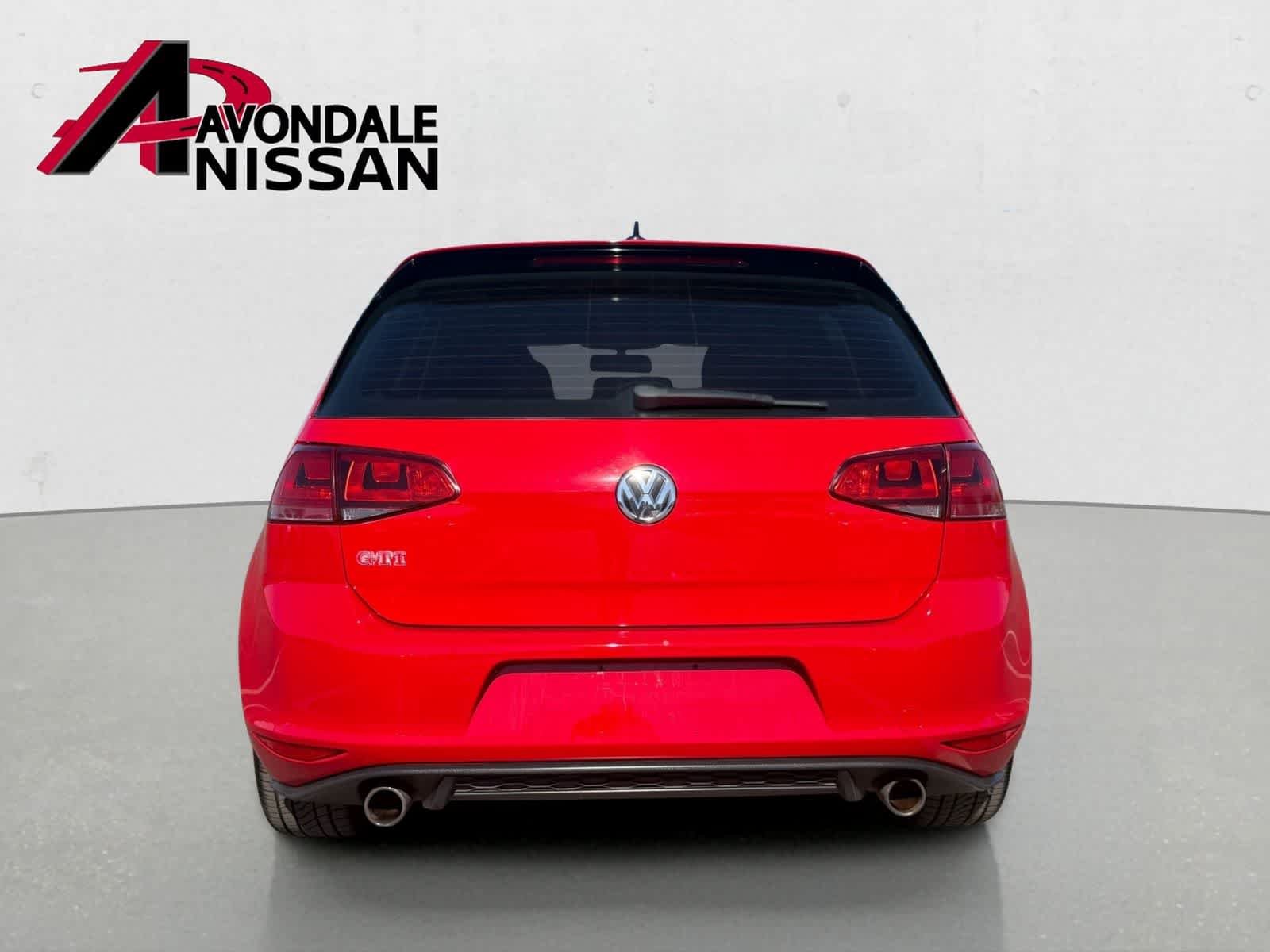Used 2017 Red Volkswagen SE image 6