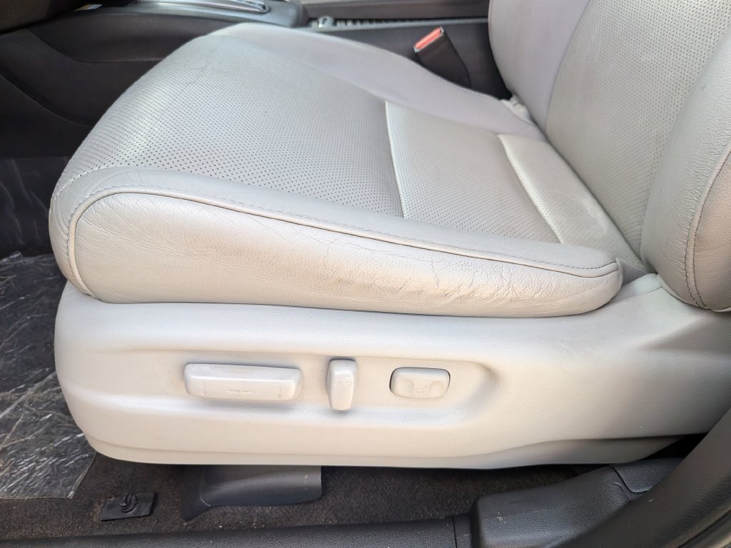 Used 2023 Blue Honda EX-L image 18