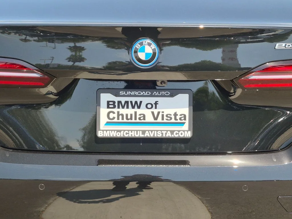 New 2027 Black BMW eDrive40 image 37