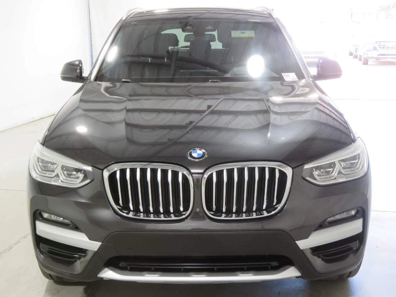 Used 2020 Dark Graphite Metallic BMW xDrive30e image 2