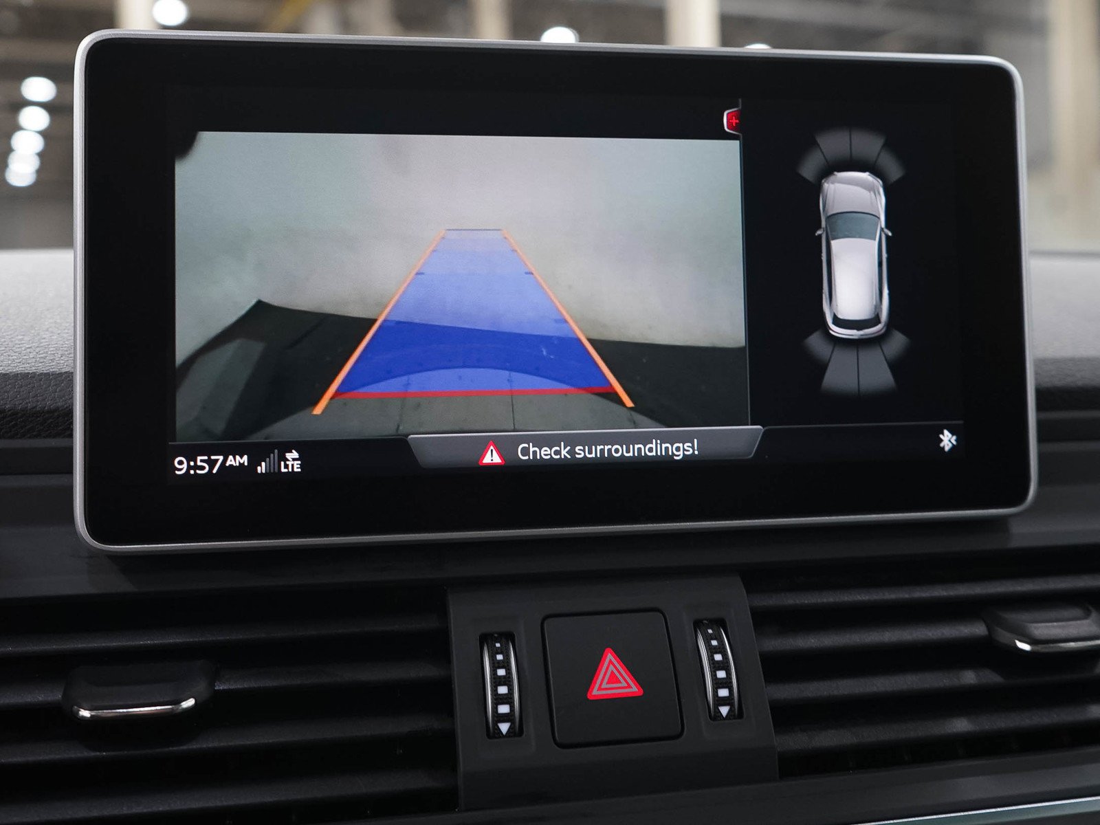 Used 2018 Moonlight Blue Audi quattro image 31