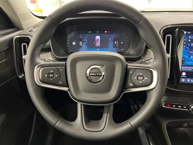2026 Volvo XC40 Ultra - Photo 13